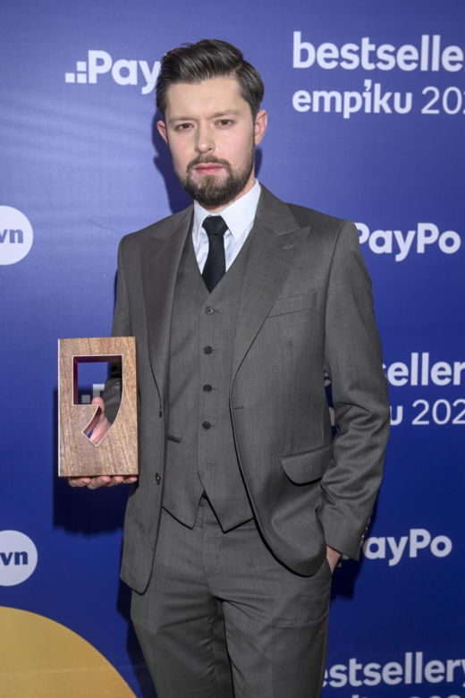 Tyle zarabiają polscy pisarze. Lider od lat ten sam