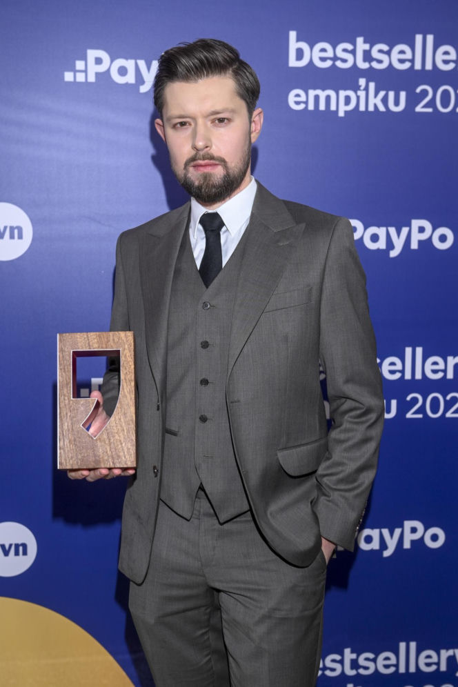 Tyle zarabiają polscy pisarze. Lider od lat ten sam