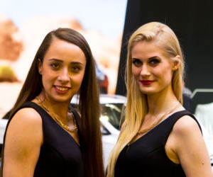 hostessy na targach Motor Show Poznań 2016