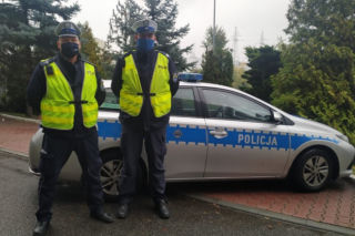 Katowice: Impreza i zamknięte ulice, a w aucie ciężarna kobieta. Policja! Ja rodzę!