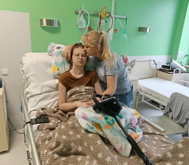 Koń zrujnował życie 16-letniej Klaudii. Mama: "Cudem udało się ją uratować"