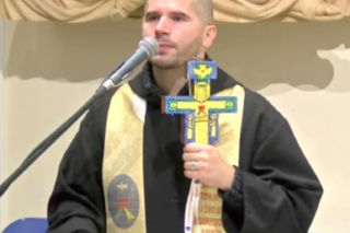 Zbuntowany ksiądz zwyzywał arcybiskupa Depo! Padły okropne słowa