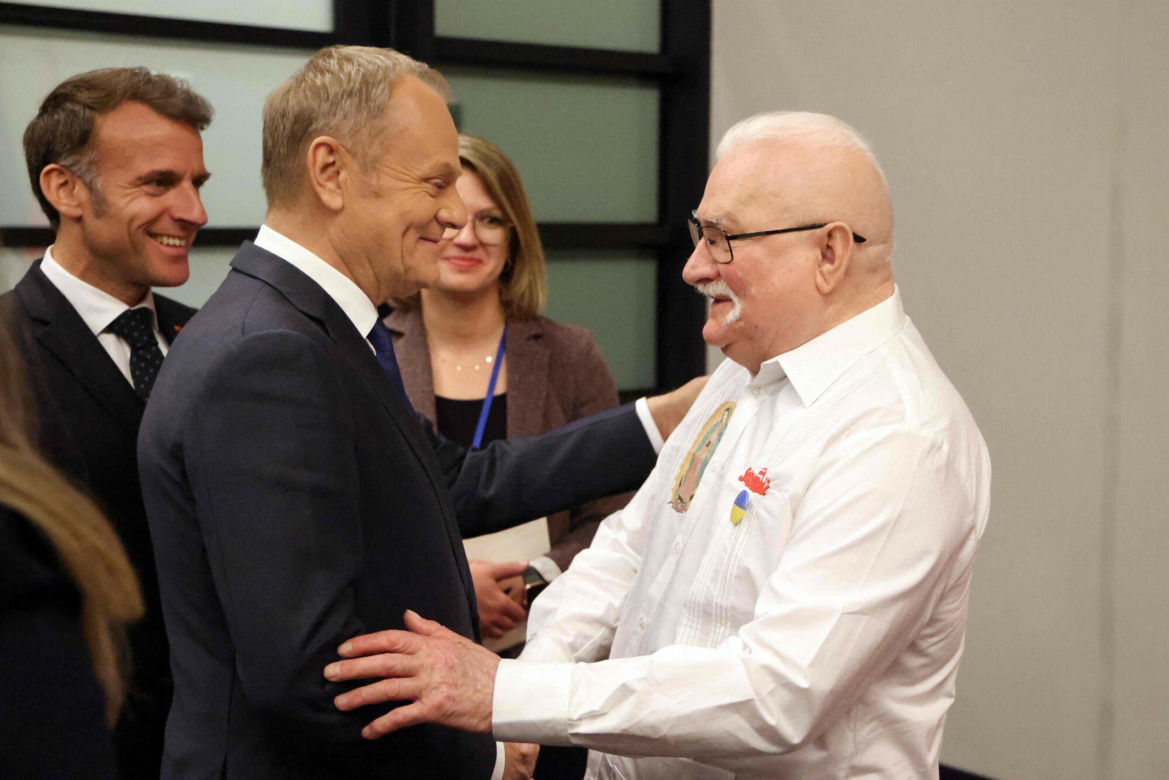 Macron i Wałęsa w Gdańsku. Te zdjęcia mówią więcej niż tysiąc słów