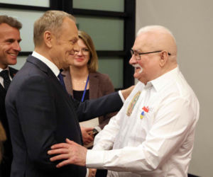 Macron i Wałęsa w Gdańsku. Te zdjęcia mówią więcej niż tysiąc słów