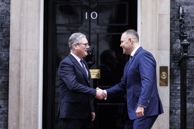 Karol Nawrocki, Keir Starmer