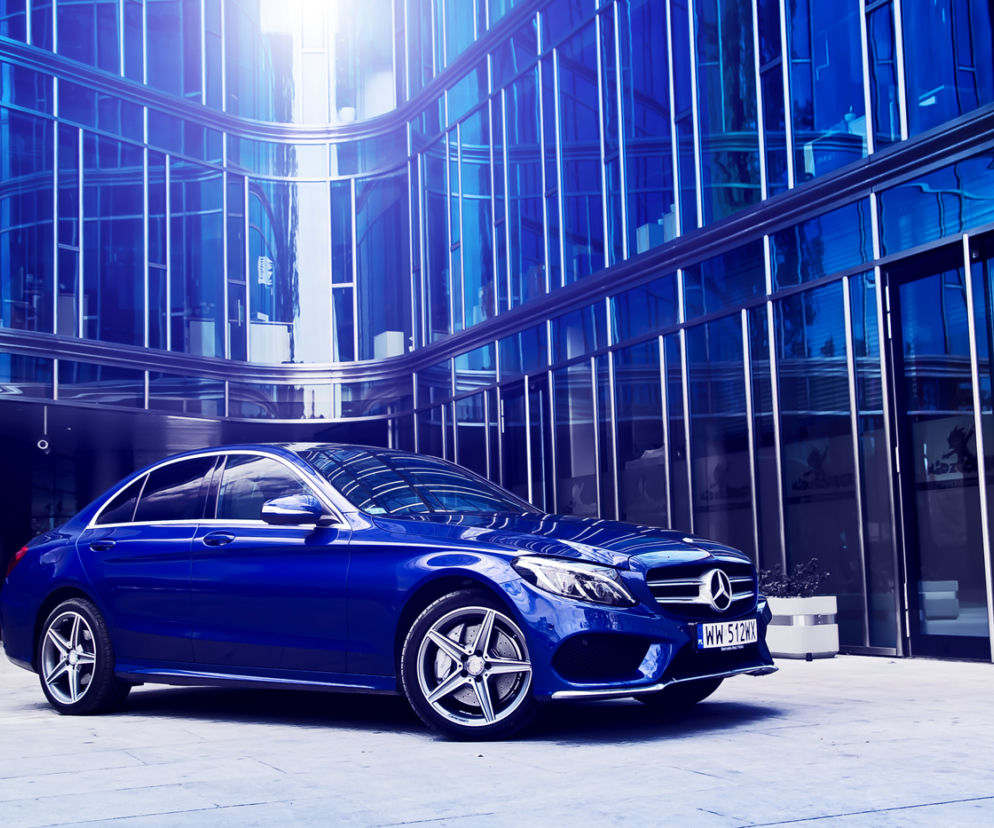 Mercedes-Benz C300 BlueTEC Hybrid