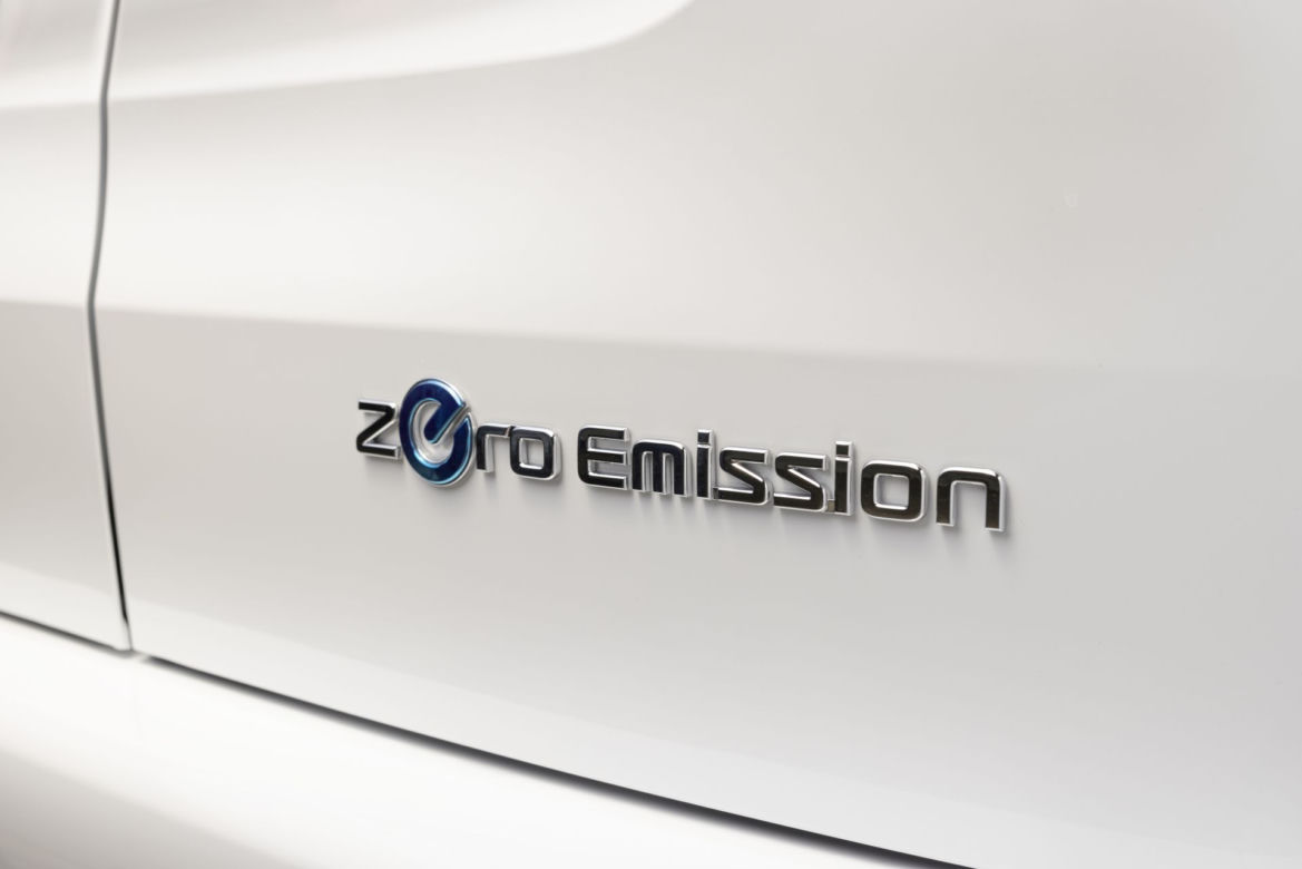 Nissan Townstar EV (2023)