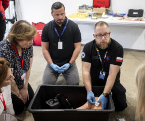 Aptekarze ćwiczą na wypadek wojny. Pierwsze takie szkolenie w Warszawie