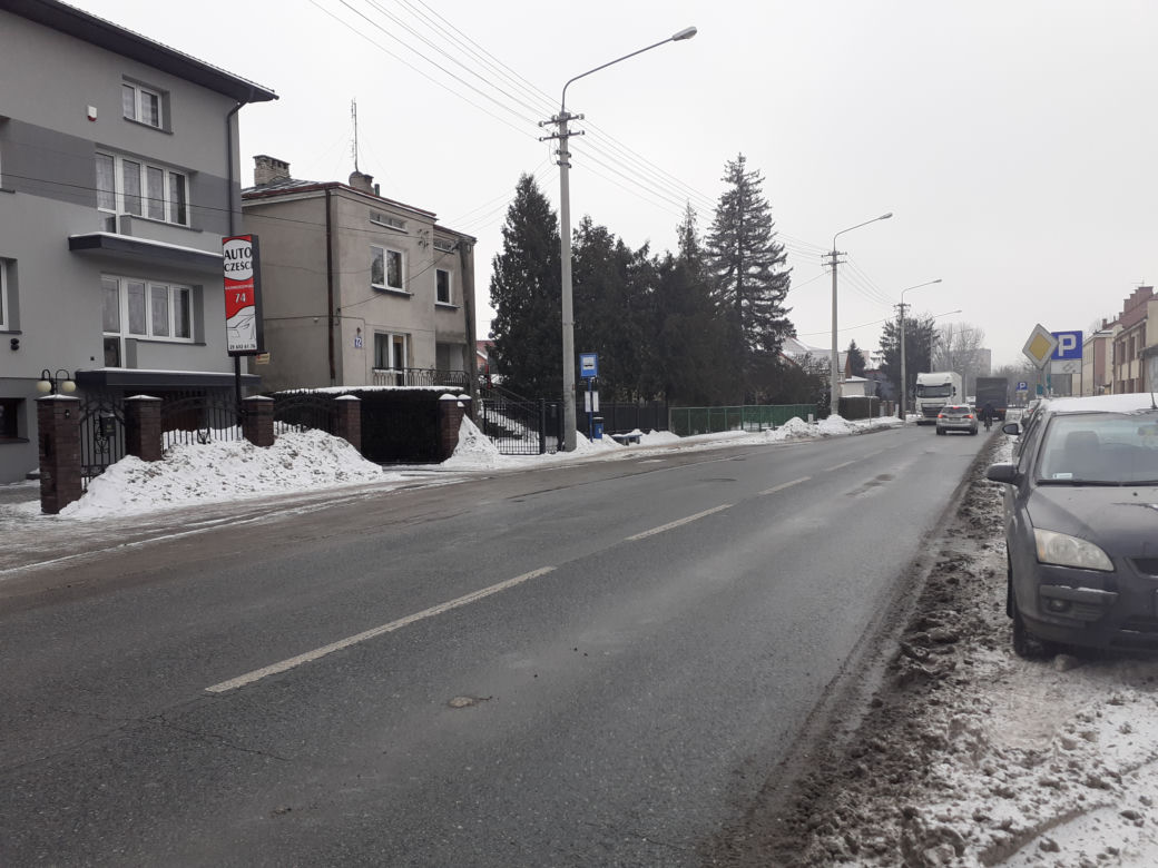 Ulica Kazimierzowska i zabytkowy budynek Mazowieckiego Ośrodka Doradztwa Rolniczego w Siedlcach w połowie lutego 2021
