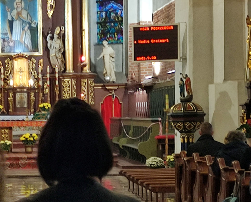 Pogrzeb zamordowanej 13-latki. Bliscy żegnają Nadię w Inowrocławiu