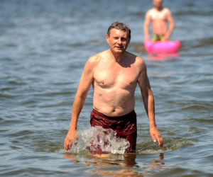 Woli Bałtyk od Hawajów