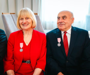 Złoty Gody par małżeńskich w Siedlcach - wręczenie pamiątkowych medali