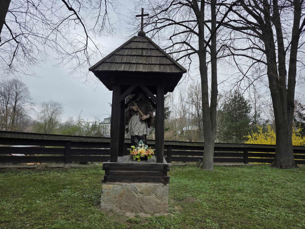 Zabytkowy kościół św. Sebastiana w Kosinie