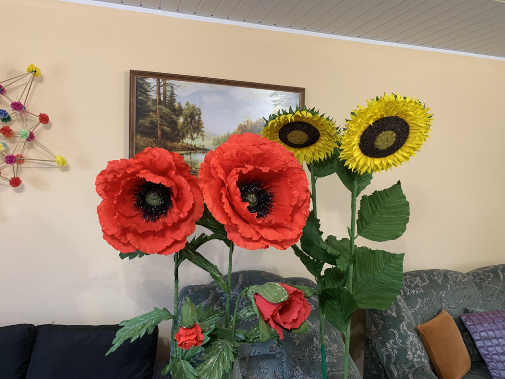 Kolorowe domy inspirowane twórczością Vincenta van Gogha zamieniły wieś liczącą zaledwie stu mieszkańców w prawdziwą atrakcję turystyczną