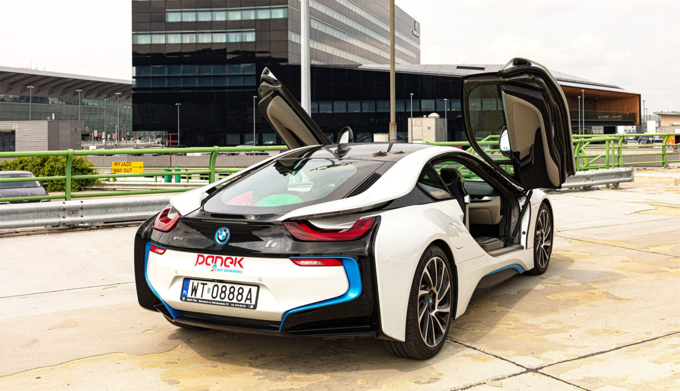 BMW i8 w Panek Carsharing