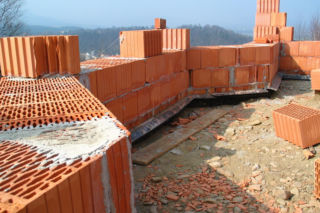 Budowa domu, krok po kroku. Od czego zacząć? Etapy budowy, wzory i formularze do pobrania