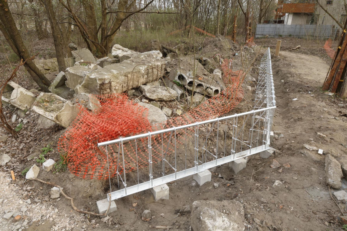 W Warszawie powstaje drugie "lapidarium". Miasto nie usunie betonowych odpadów. "To artefakty"