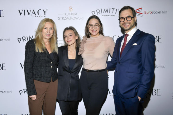 Sadowska w brązie, Richardson w czerwieni, Kumorek z dredami. Co za stylizacje!