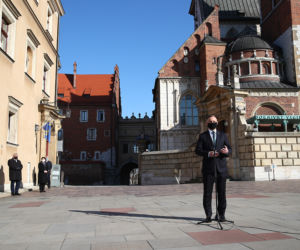 Wzruszające przemówienie Dudy na Wawelu. Można dostrzec sens w bólu osieroconych dzieci