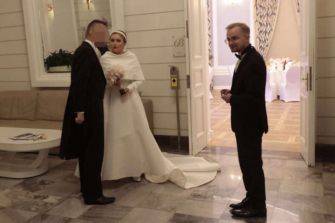 Ślub Patkowskiego i Semeniuk. Powitanie młodej pary