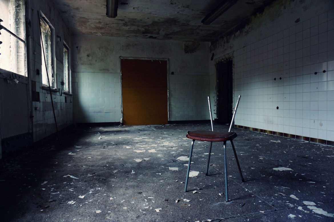 Opuszczony szpital rehabilitacyjny dla dzieci w Wielkopolsce [GALERIA]