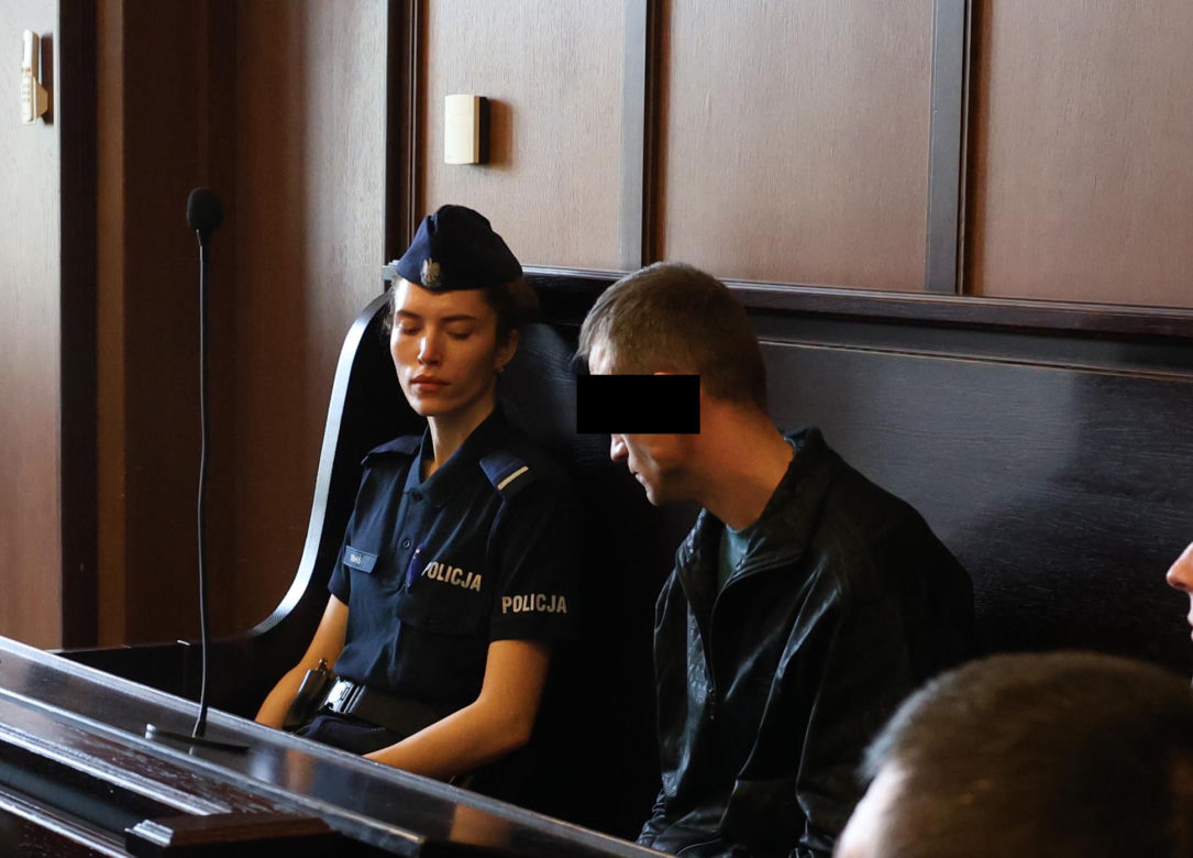 „Czekałem, aż umrze”. Cztery ciała przy Grzybowskiej w Warszawie. Świadkowie znikają przed rozprawą