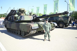Czołg Abrams z pancerzem nie do zniszczenia