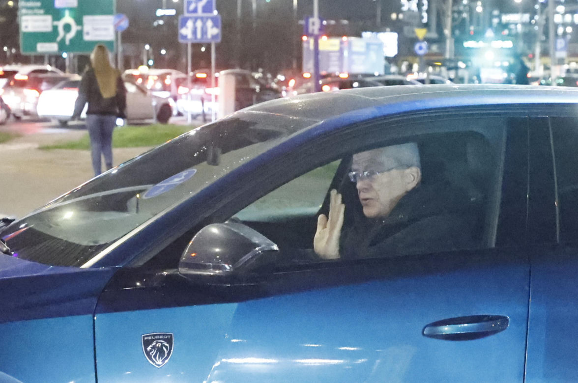Koniec spotkania PiS na Nowogrodzkiej