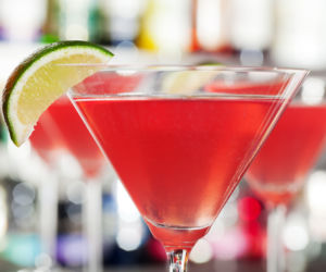 Drink Cosmopolitan: delikatny i zmysłowy, choć z wódki!