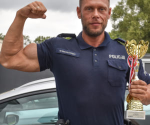 Policjant z Inowrocławia to prawdziwy terminator. Łączy pracę z kulturystyką
