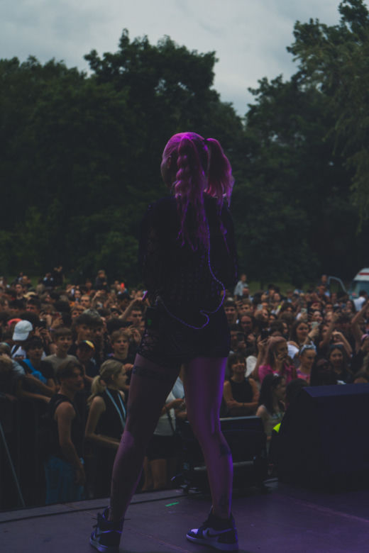 Young Leosia zagrała odlotowy koncert na zakończenie roku szkolnego