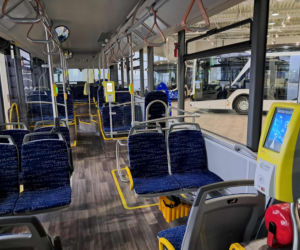 Pięć nowych autobusów elektrycznych trafia do komunikacji miejskiej w Starachowicach