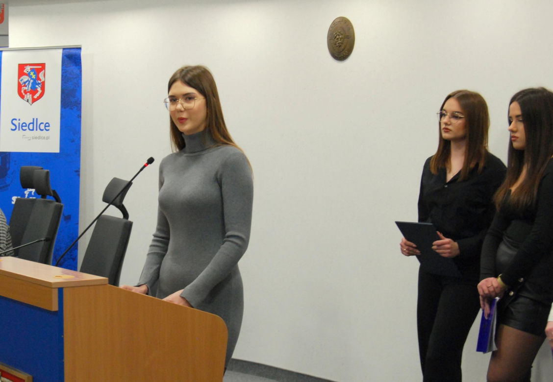 Debata młodzieży odbyła się w ramach kampanii profilaktycznej „Widzę – Rozmawiam – Reaguję”