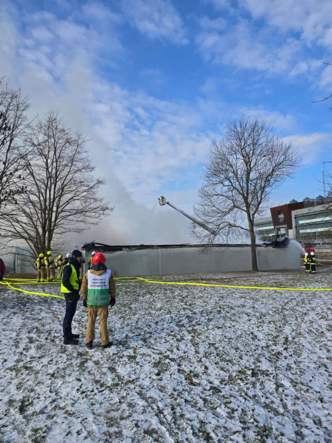 Spłonęła Biedronka w Polkowicach