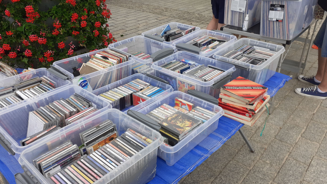 Pchli Targ wrócił na starachowicki Rynek. Jest w czym wybierać
