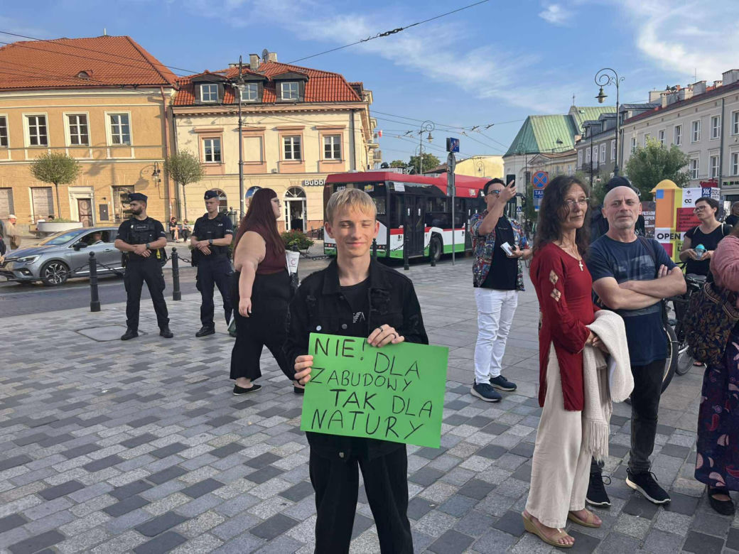 Protest w obronie Górek Czechowskich przed ratuszem