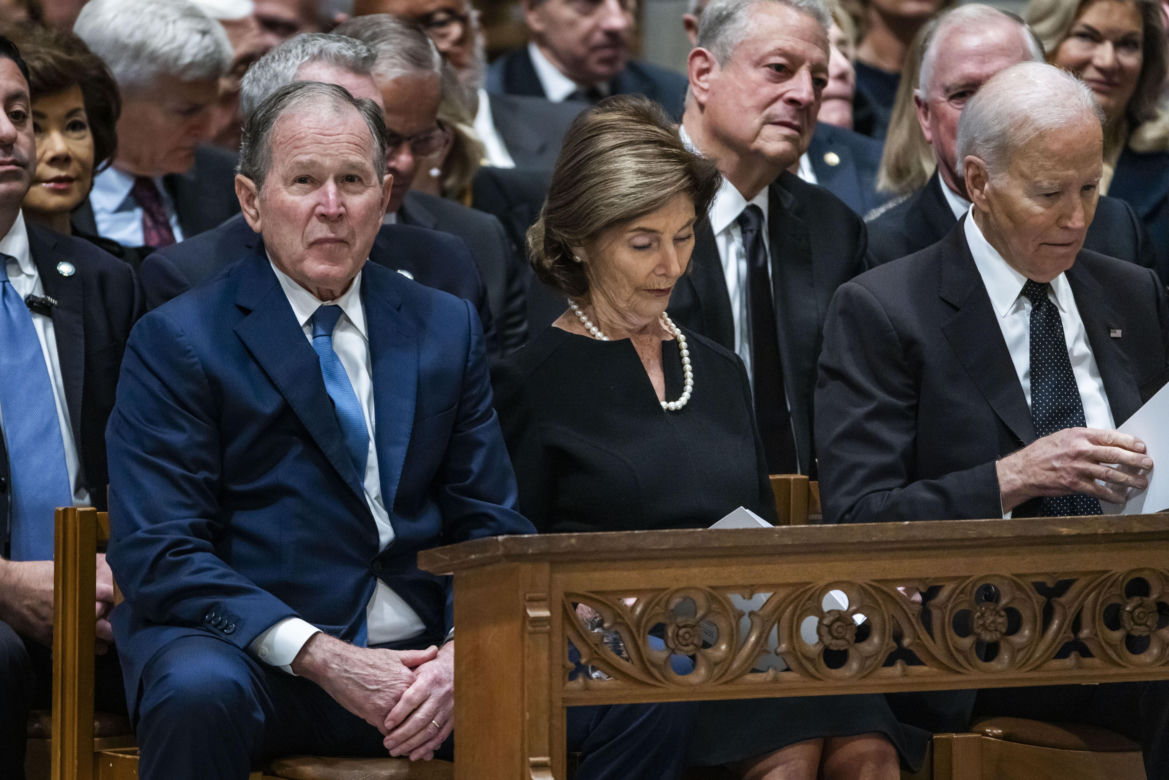 Bush, Biden i Harris wzięli udział w pogrzebie b. wiceprezydenta Dicka Cheneya