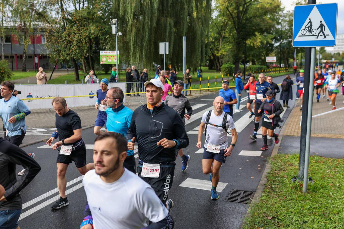 PKO Półmaraton Gliwicki: na starcie było ponad tysiąc biegaczy. Mieszkańcy narzekali