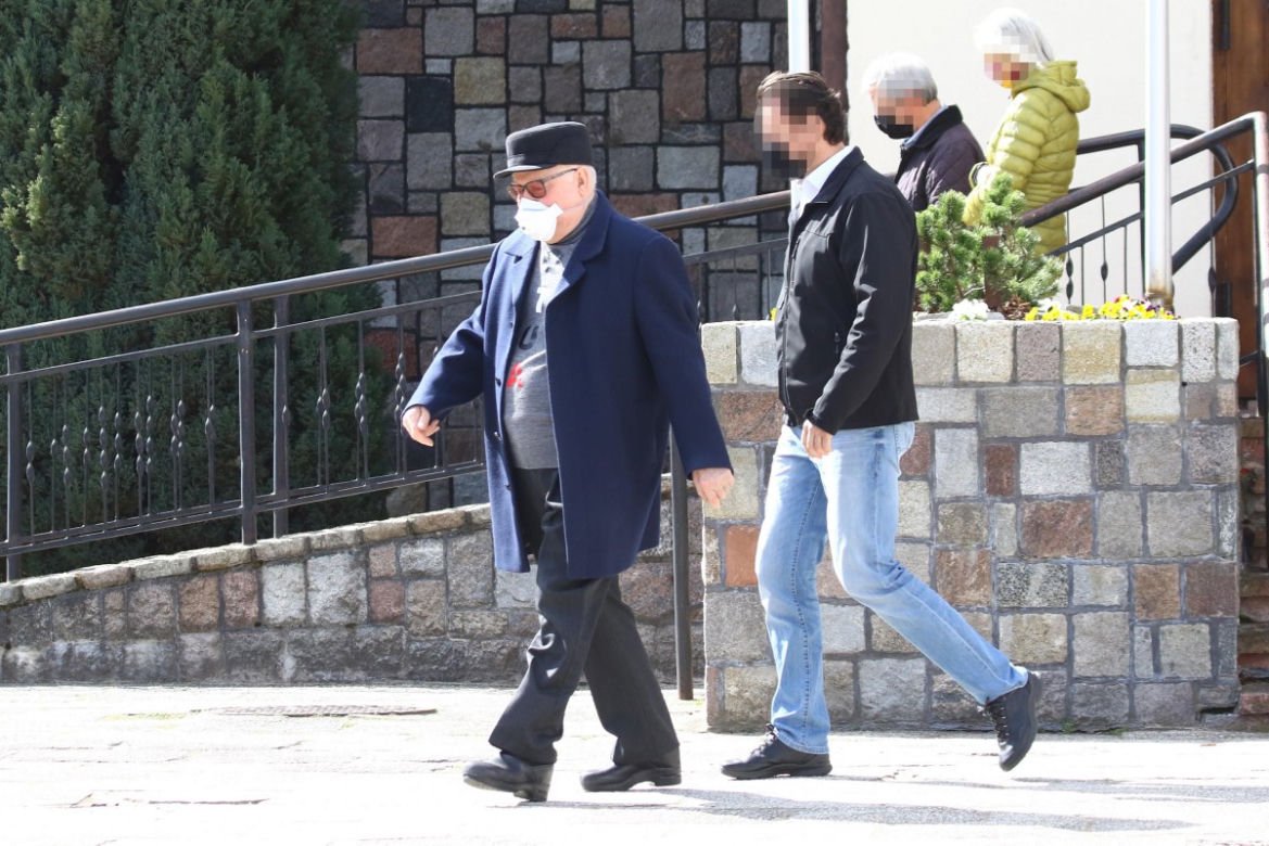 Lech Wałęsa w kościele