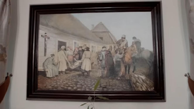 Nietypowe rzeczy w domu Czarnek. Zajrzeliśmy do środka, a tam...! Stylowe pamiątki po biskupie