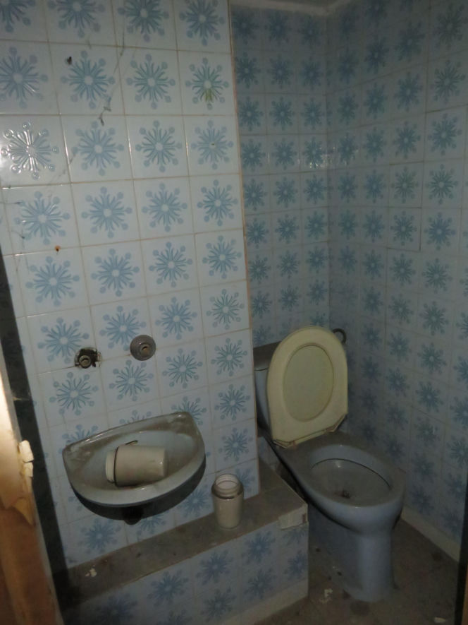 Wnętrze Szpiegowa w Warszawie