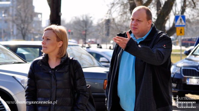 Barwy szczęścia odc. 1174. Sabina (Barbara Kurzaj), Andrzej Tomala (Bartłomiej Nowosielski)