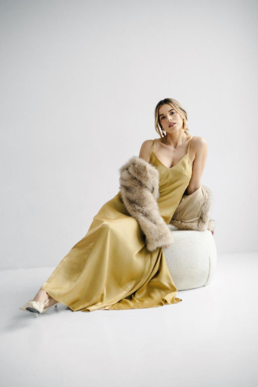 Przepiękne sukienki na sylwestra od polskiej marki. Klasyka i elegancja