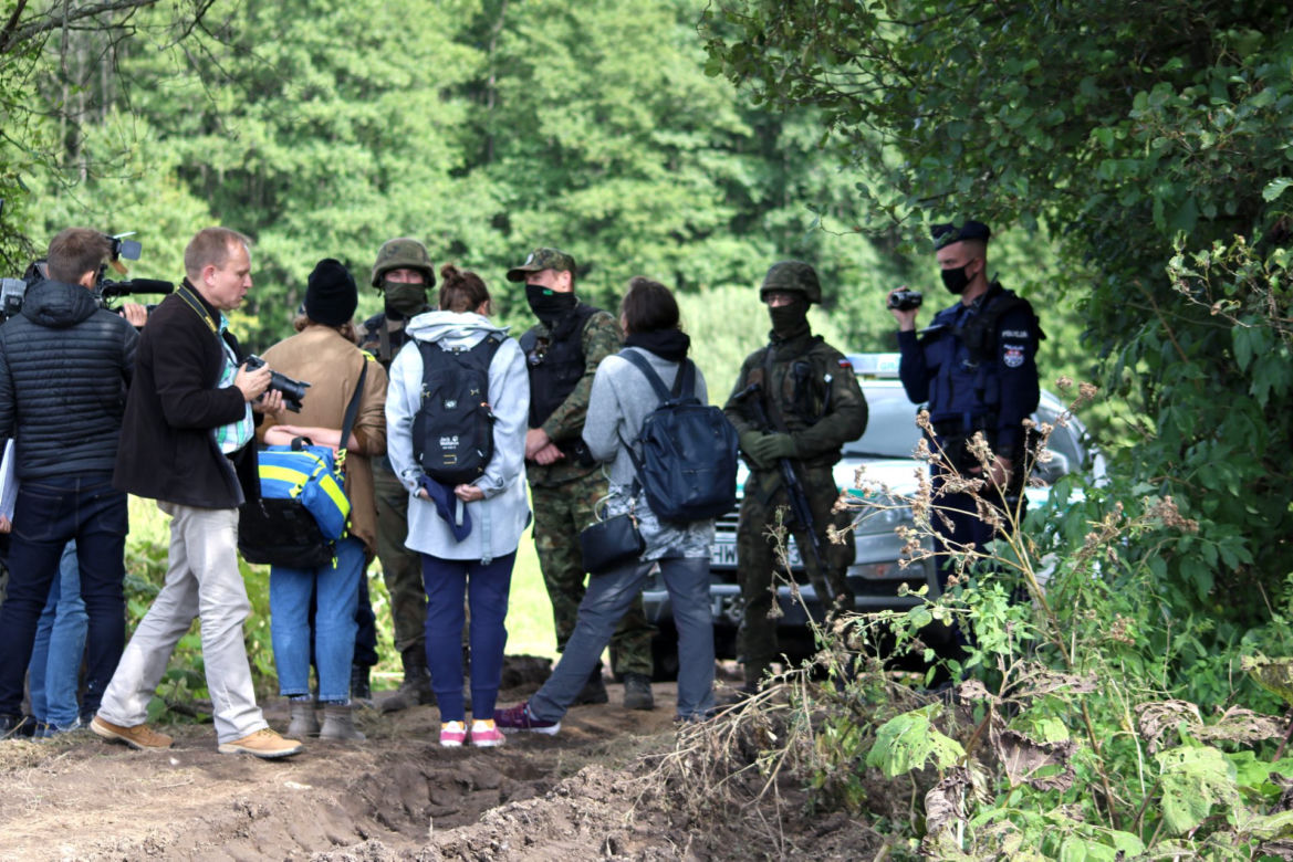 Obozowisko uchodźców na granicy polsko-białoruskiej