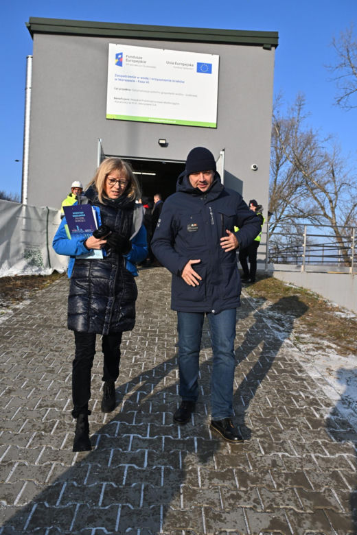 Weszliśmy do ogromnej rury. Nią popłynie deszczówka z połowy Warszawy 