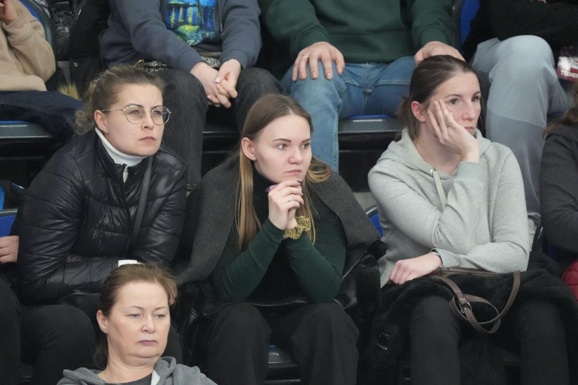 Halowe Mistrzostwa Polski 2025 w Arenie Toruń. Zdjęcia kibiców z trybun i sportowców