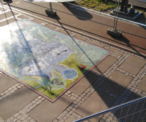 Na bulwarach powstaje okazała mapa jeziora Dąbie