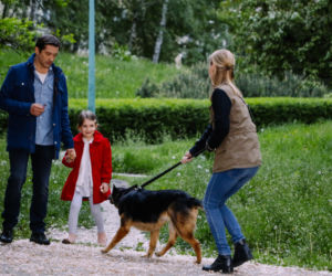 Na Wspólnej odc. 3314. Bogdan Berg (Wojciech Brzeziński), Michalina Misia (Zoe Messy)