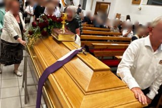 Mieszkańcy Lęborka żegnają księdza, który utonął w Darłówku