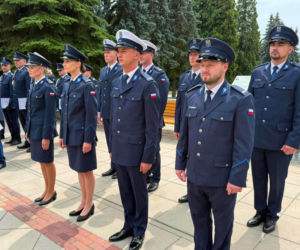 Święto Policji w Starachowicach. Uroczyste awanse, rodzinny piknik i podziękowania